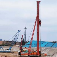 新疆长螺旋钻机|河北鼎峰工程公司供应26米长螺旋钻机