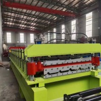 河北金辉彩钢压瓦机厂生产复合板机各种冷弯成型设备