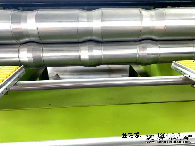 沧州泊头市浩洋高端压瓦机制造有限公司佛山彩钢压瓦机生产设备@价比高